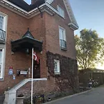 Danhostel Hostal *