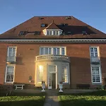 Danhostel Hostal *